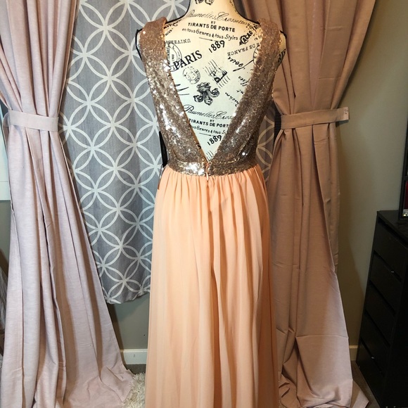 Lulus deep V rose gold sequin maxi dress - Picture 3 of 10